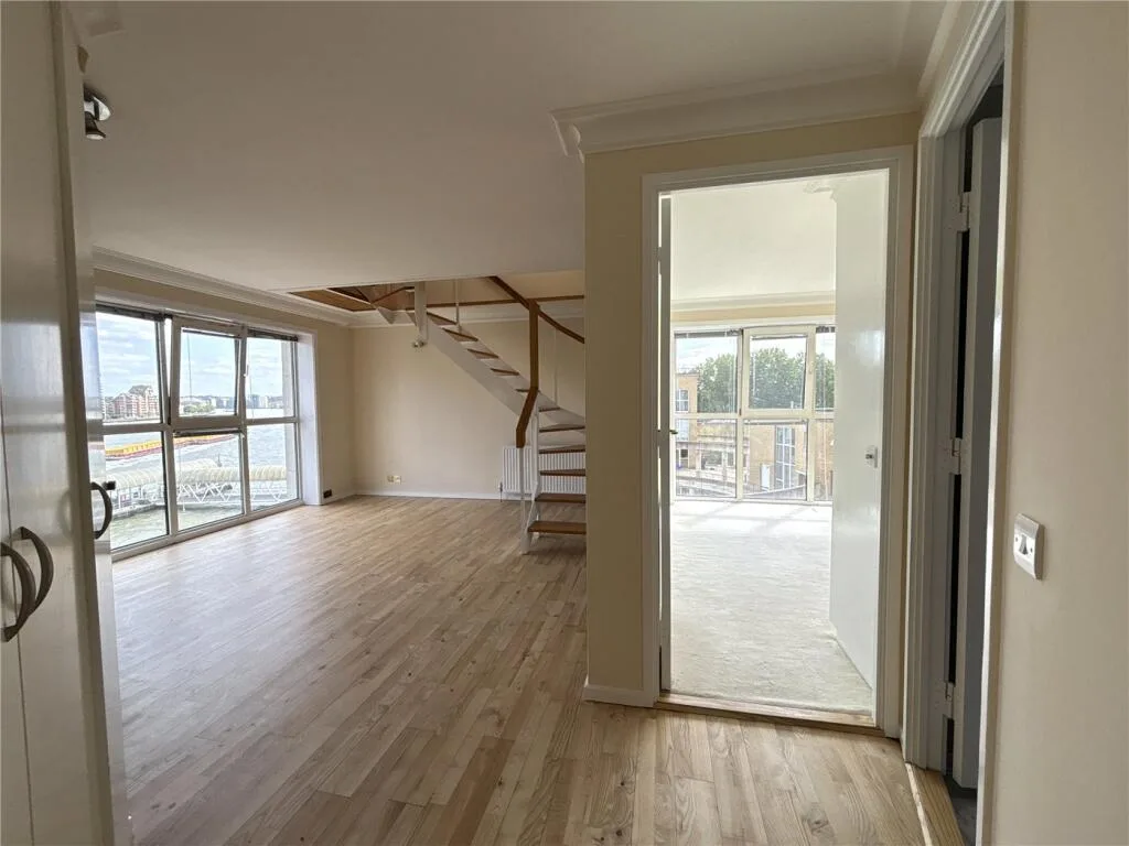 2 bedroom penthouse for rent
