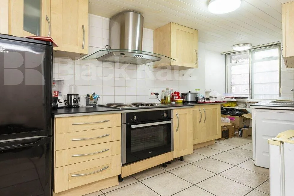 3 bedroom flat for rent