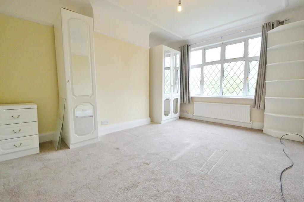 3 bedroom semi-detached house for rent