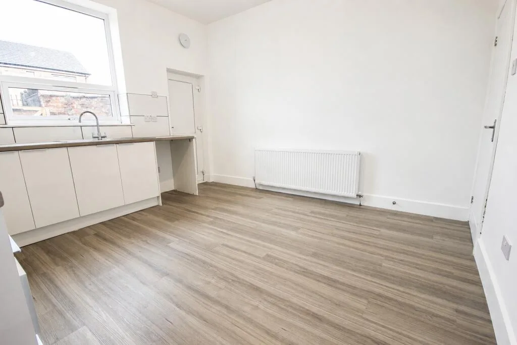 2 bedroom house for rent
