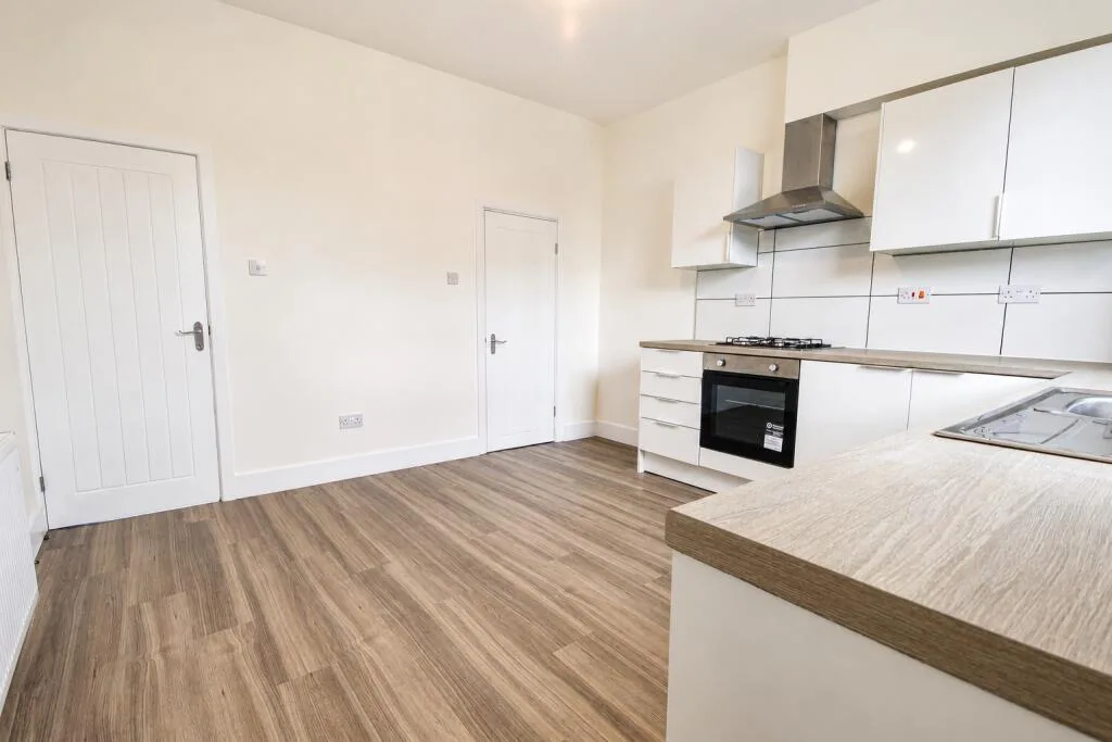 2 bedroom house for rent