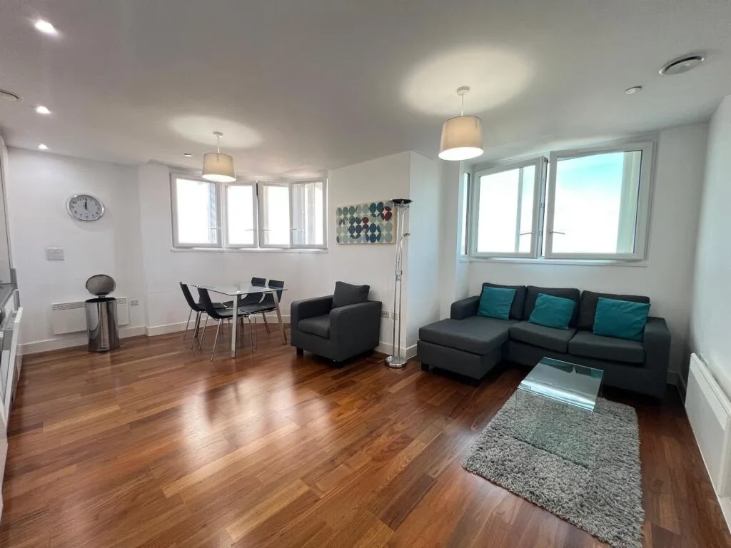 2 bedroom flat for rent