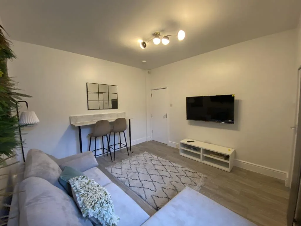 1 bedroom house for rent