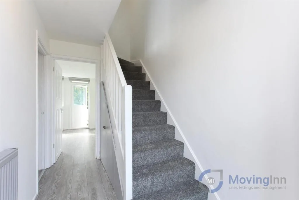 2 bedroom maisonette for rent