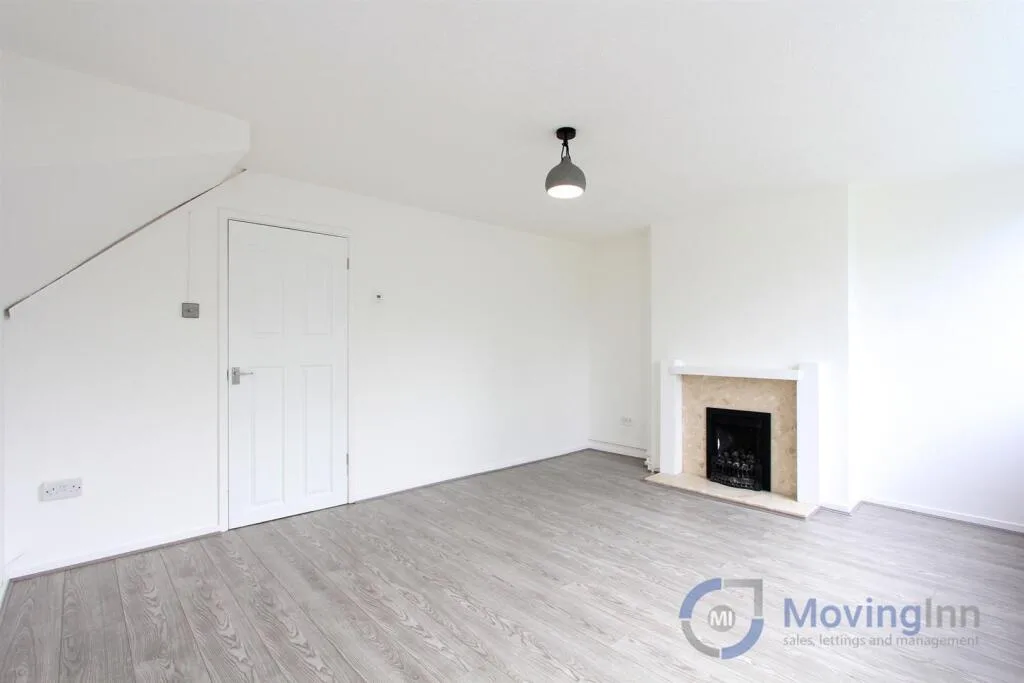 2 bedroom maisonette for rent