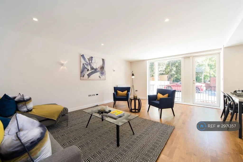 3 bedroom flat for rent