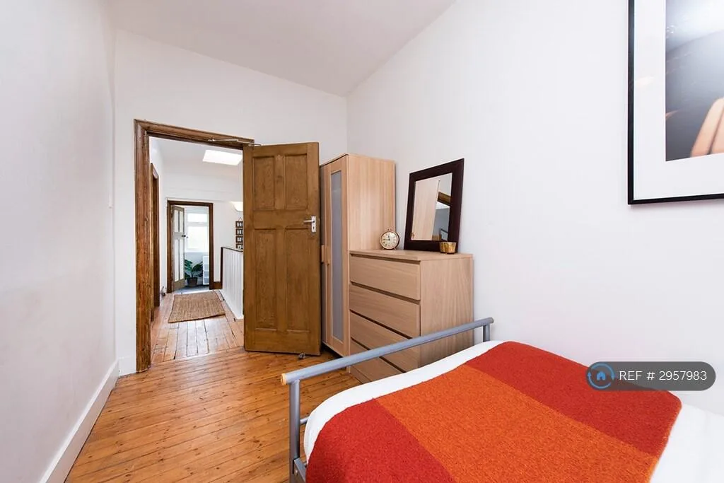 4 bedroom flat for rent