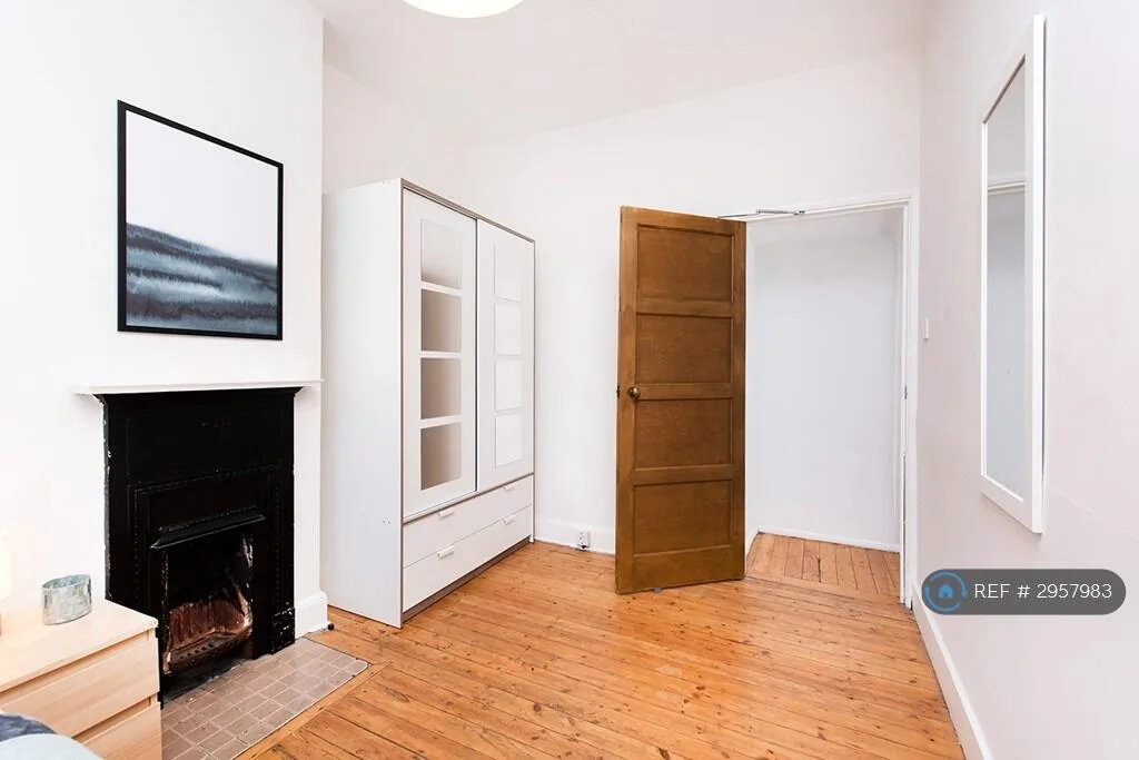 4 bedroom flat for rent