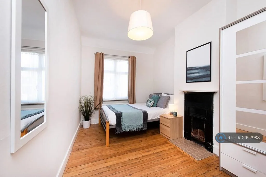 4 bedroom flat for rent