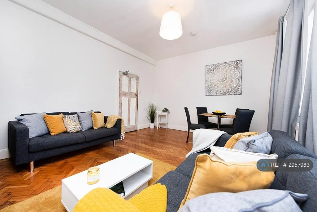4 bedroom flat for rent
