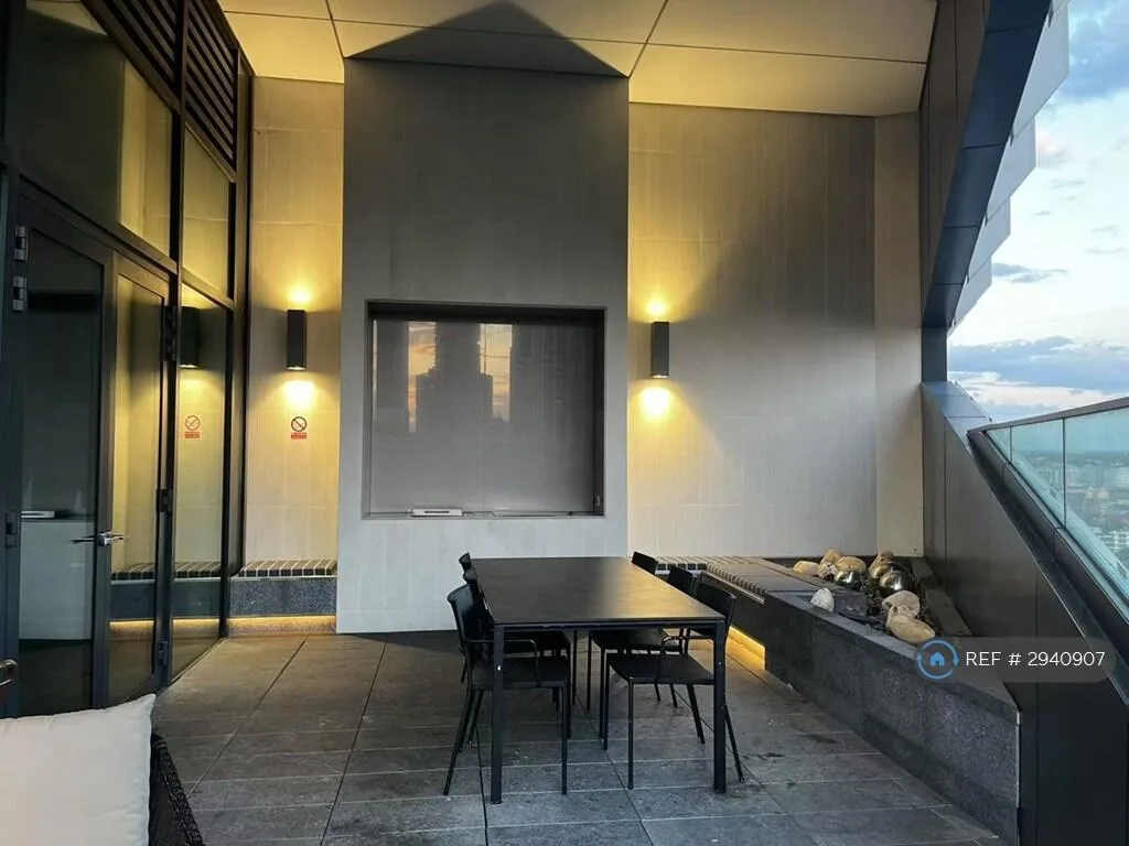 Studio flat for rent