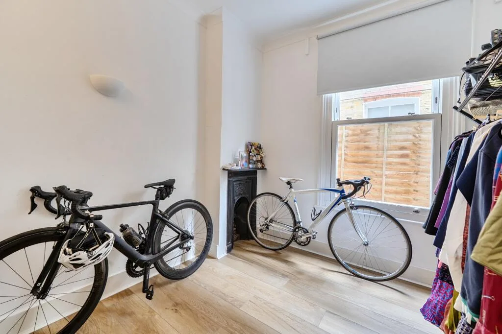 3 bedroom maisonette for rent