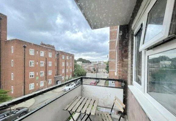 4 bedroom maisonette for rent