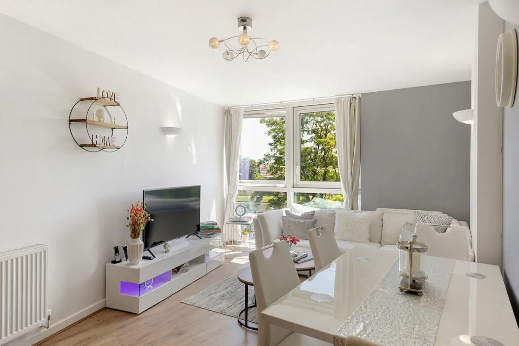 2 bedroom flat for rent