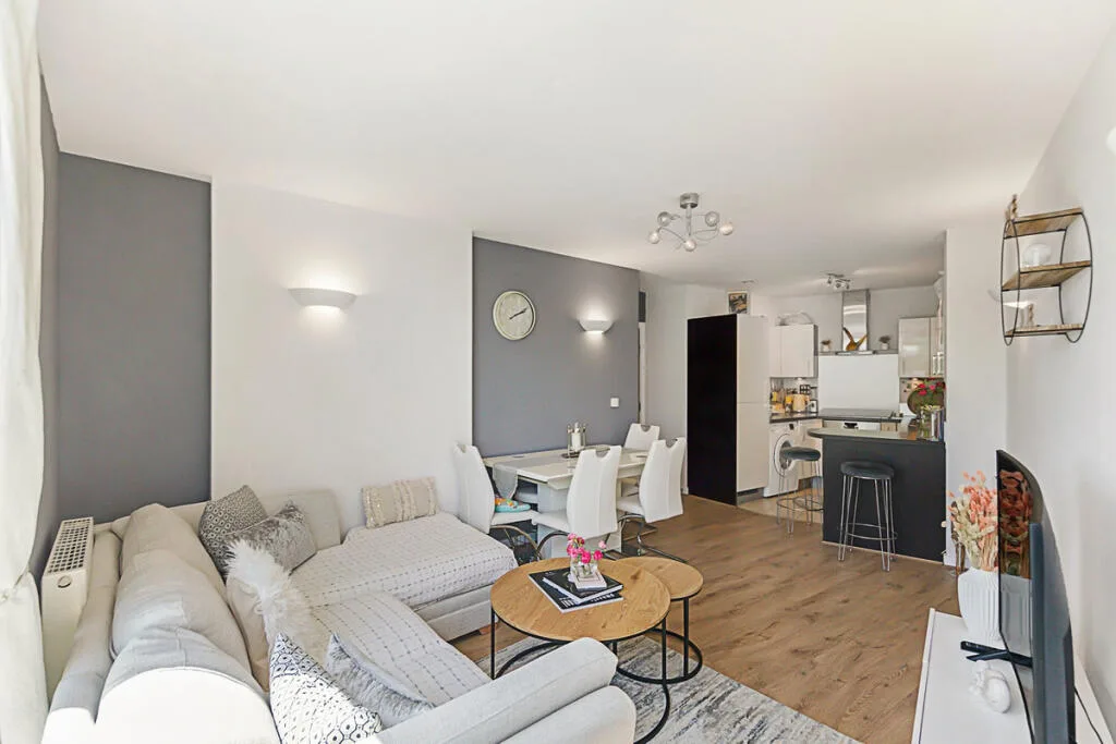 2 bedroom flat for rent