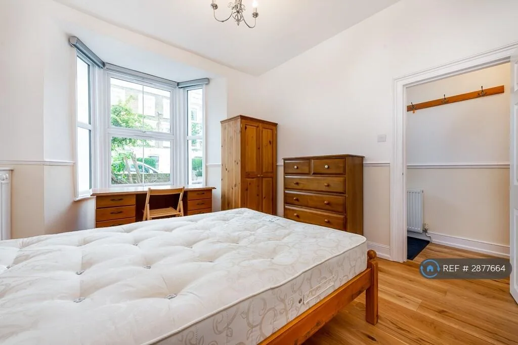5 bedroom terraced house for rent