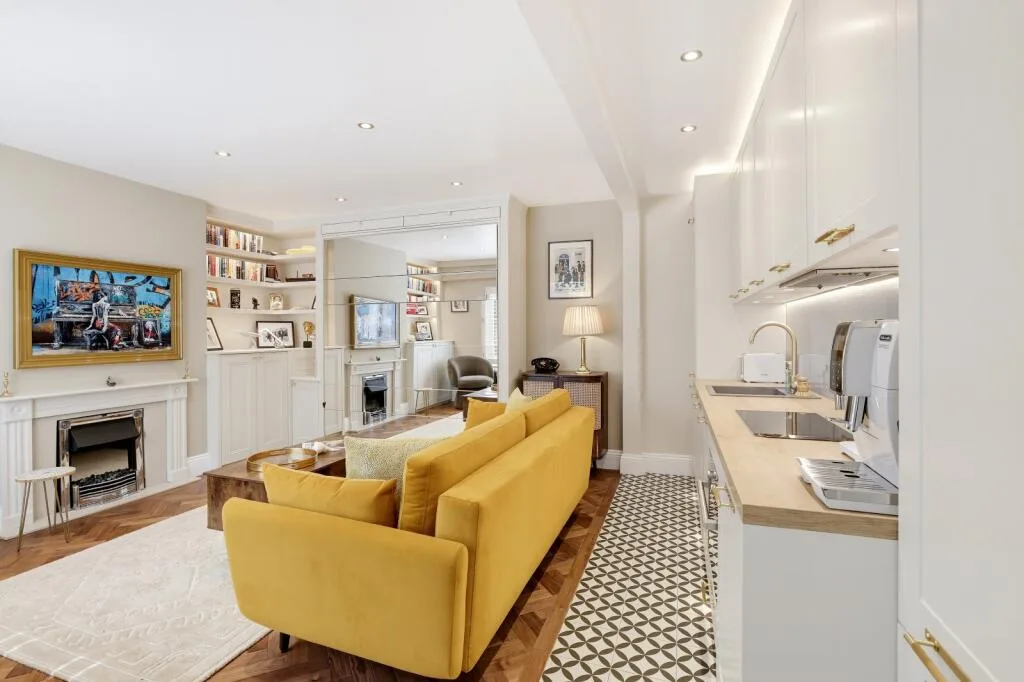 End of terrace house for rent