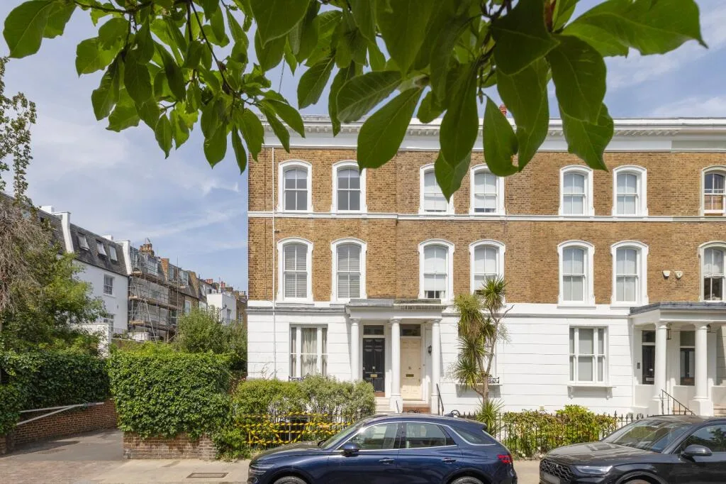 End of terrace house for rent