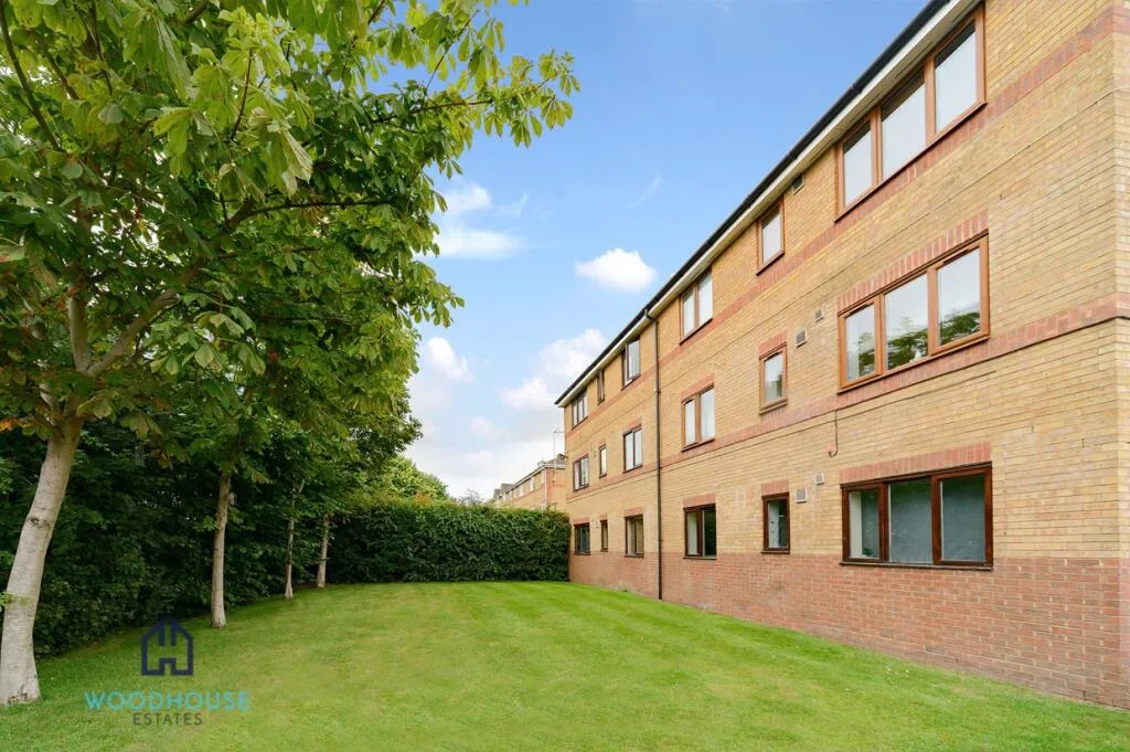 1 bedroom ground floor flat for rent