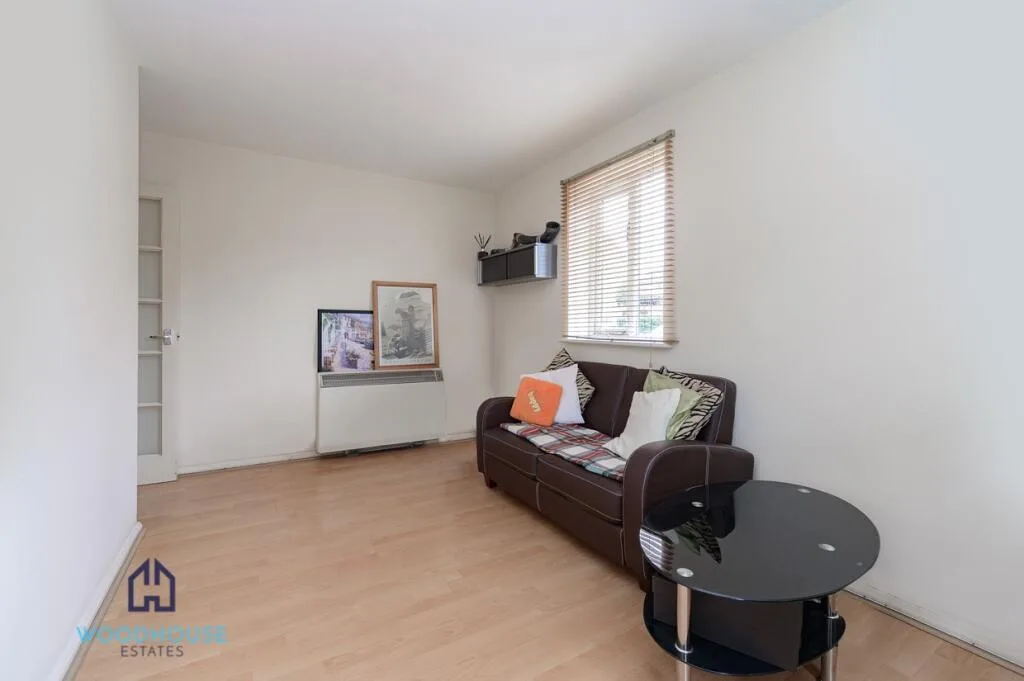 1 bedroom ground floor flat for rent