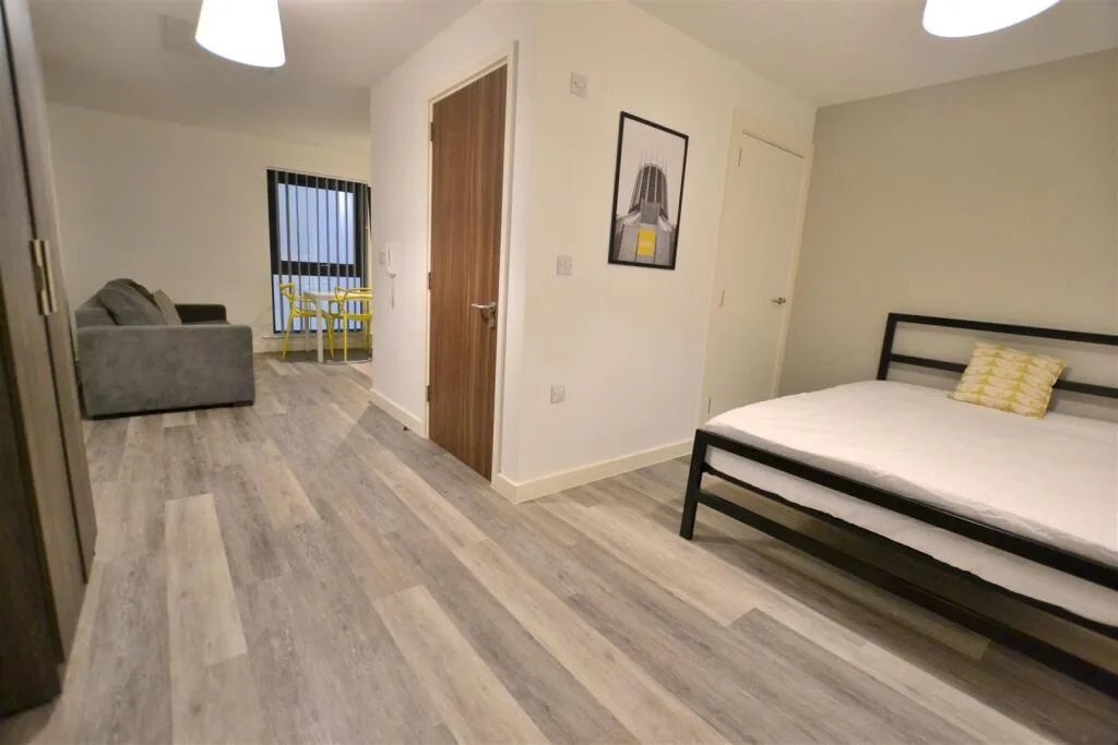 Studio flat for rent
