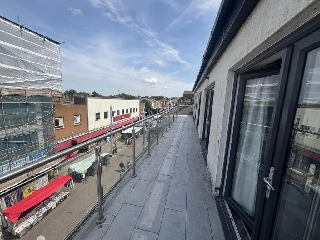 3 bedroom flat for rent