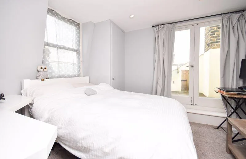 3 bedroom flat for rent