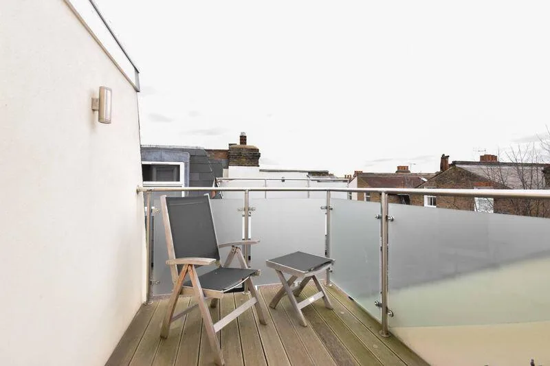 3 bedroom flat for rent