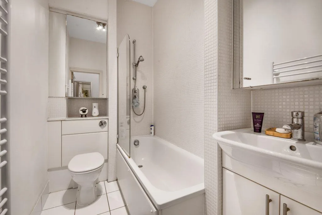 2 bedroom ground floor flat for rent
