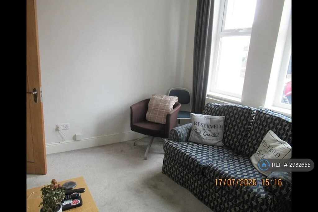 3 bedroom end of terrace house for rent