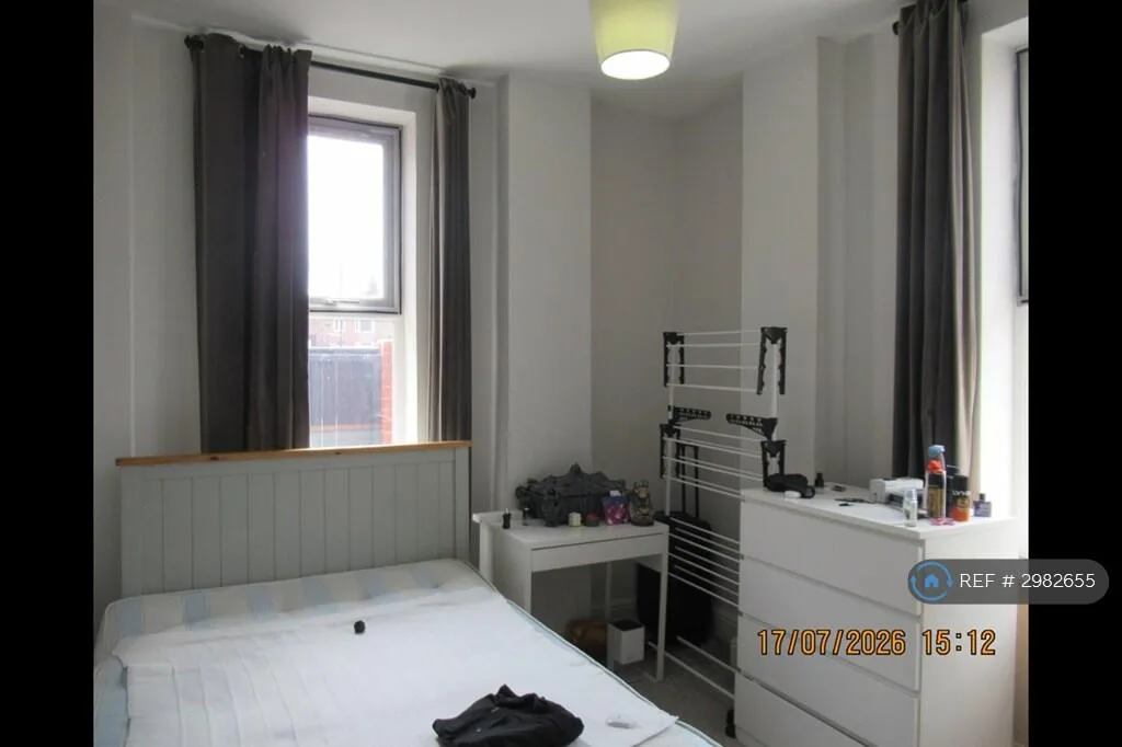 3 bedroom end of terrace house for rent