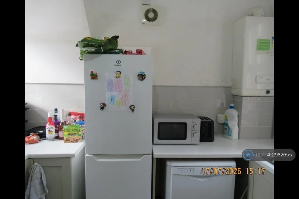 3 bedroom end of terrace house for rent