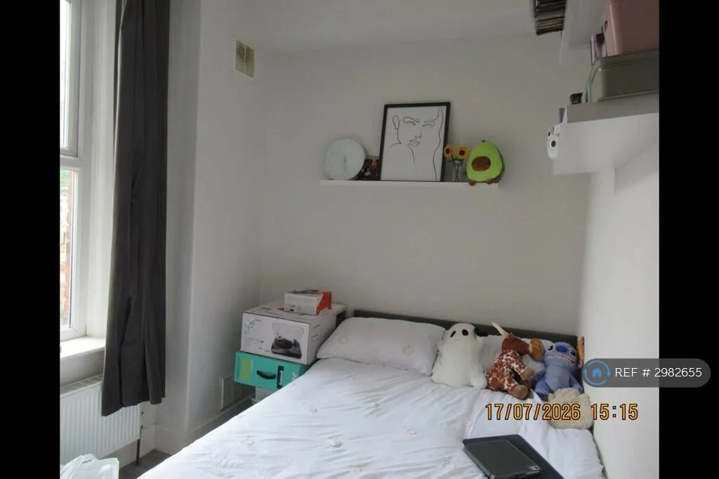 3 bedroom end of terrace house for rent
