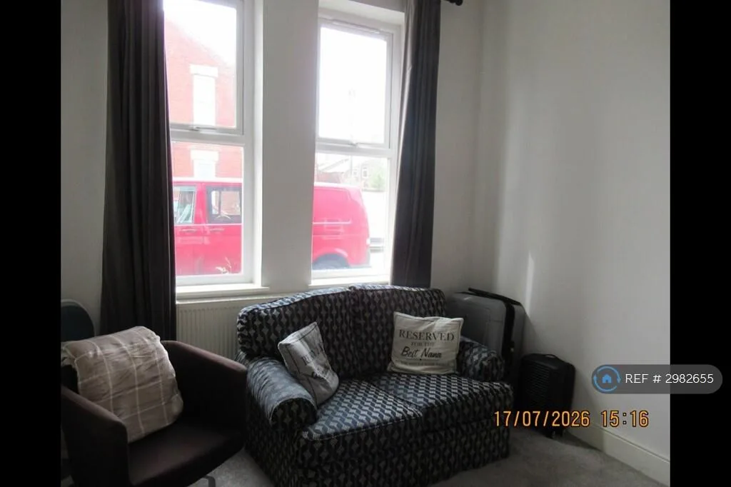 3 bedroom end of terrace house for rent