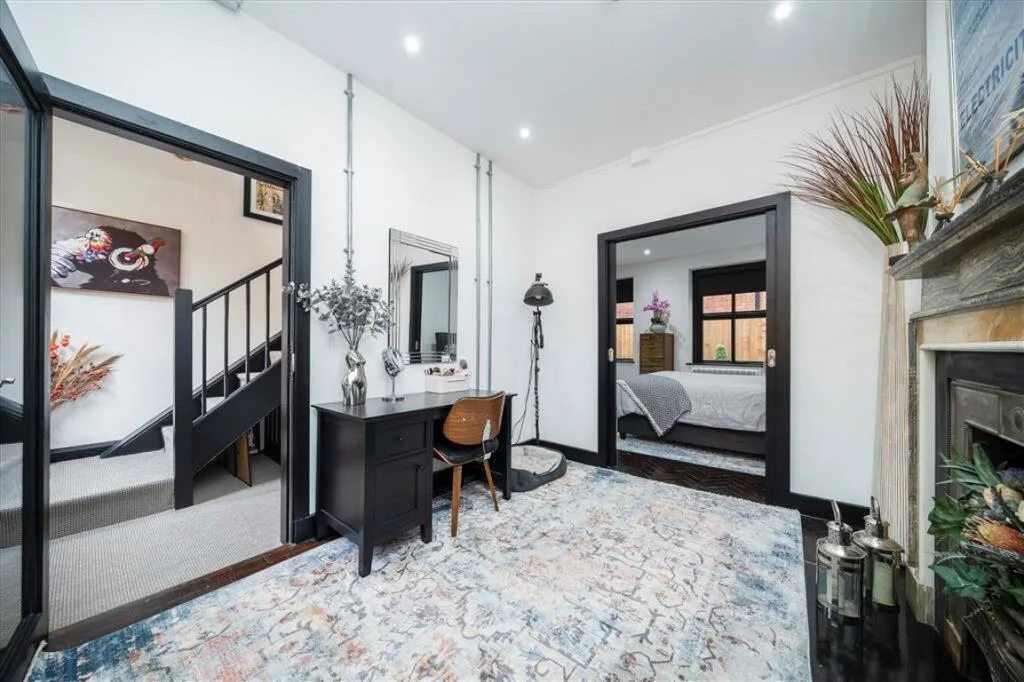 2 bedroom house for rent