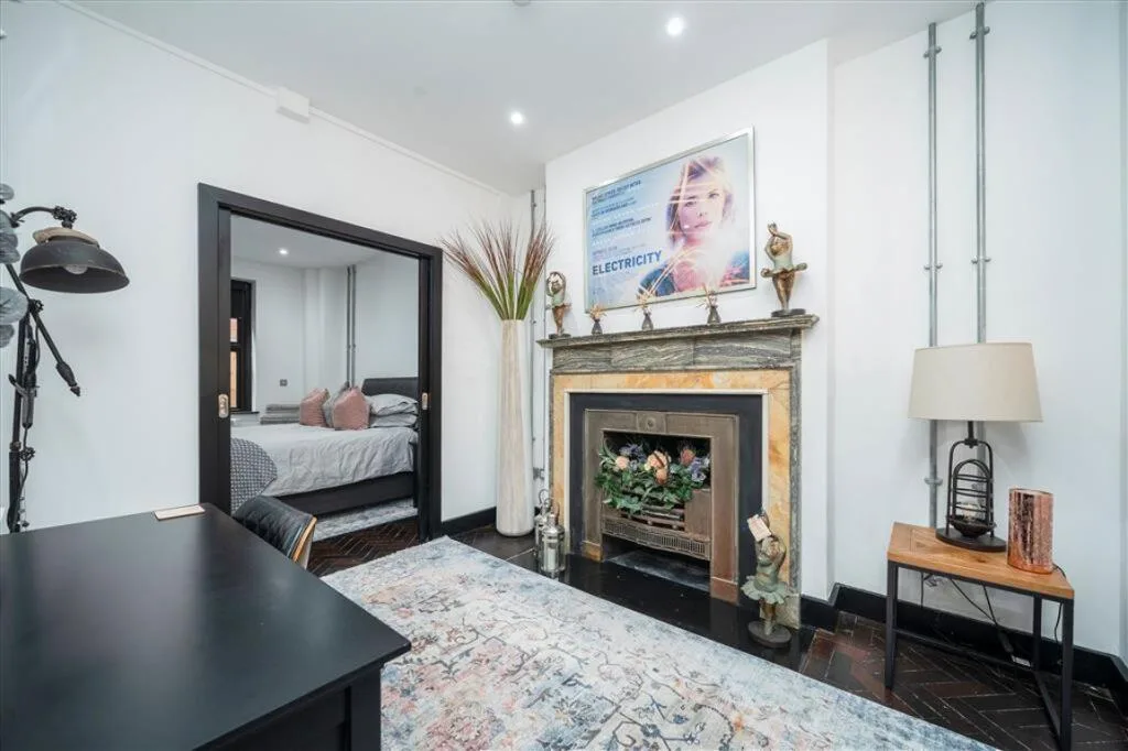 2 bedroom house for rent