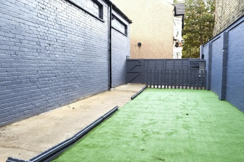 3 bedroom ground floor flat for rent