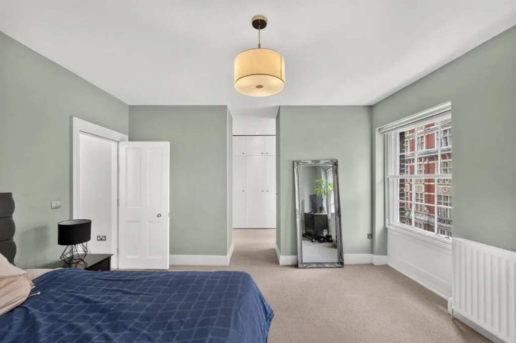 2 bedroom maisonette for rent