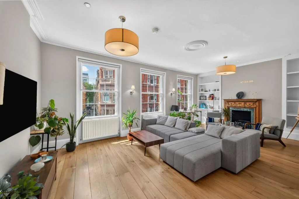 2 bedroom maisonette for rent