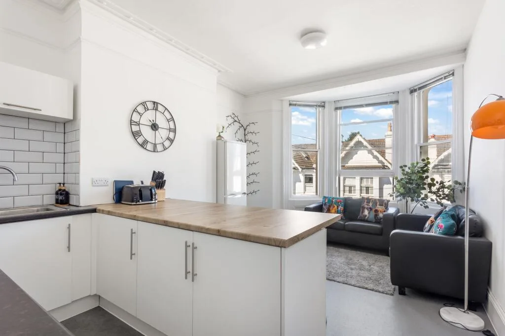 4 bedroom maisonette for rent