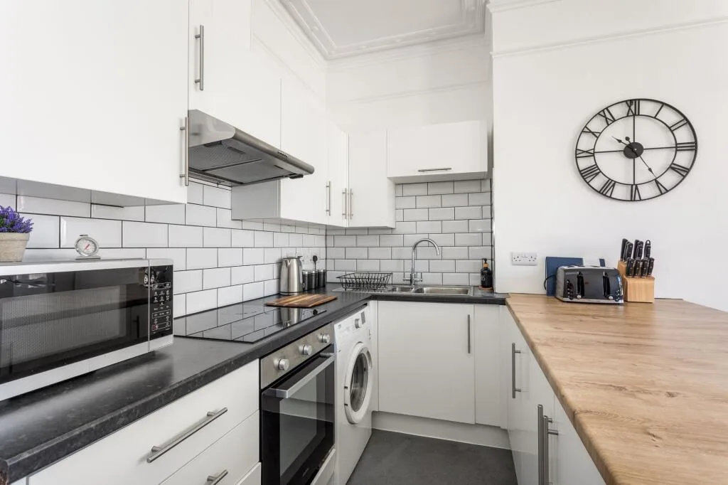 4 bedroom maisonette for rent