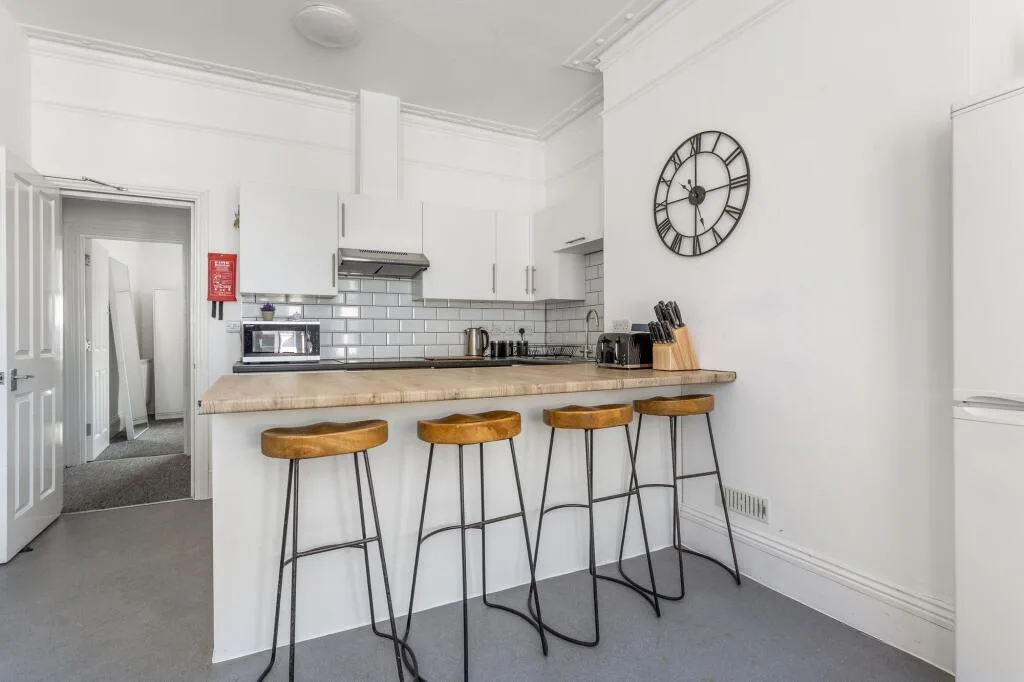 4 bedroom maisonette for rent