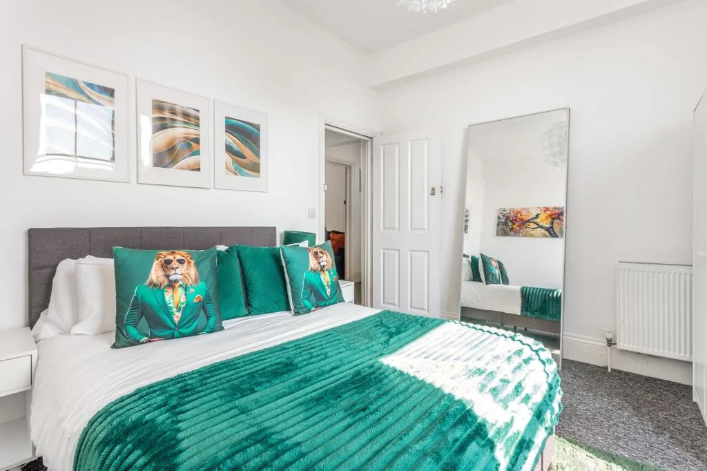 4 bedroom maisonette for rent