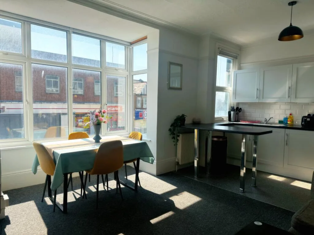 4 bedroom flat for rent