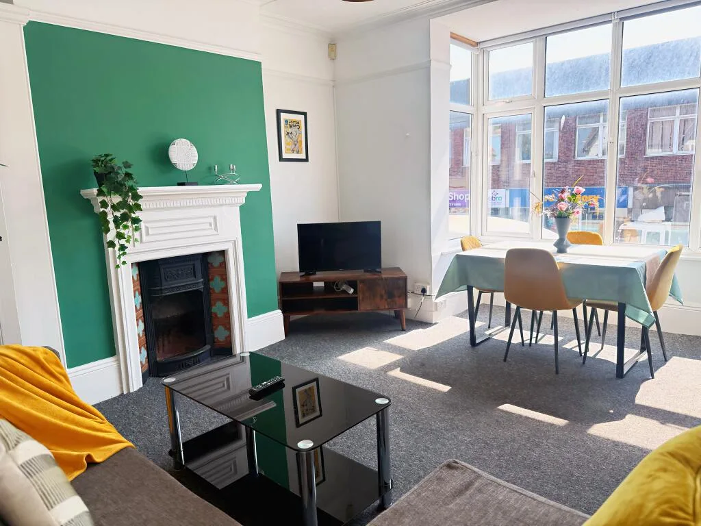 4 bedroom flat for rent