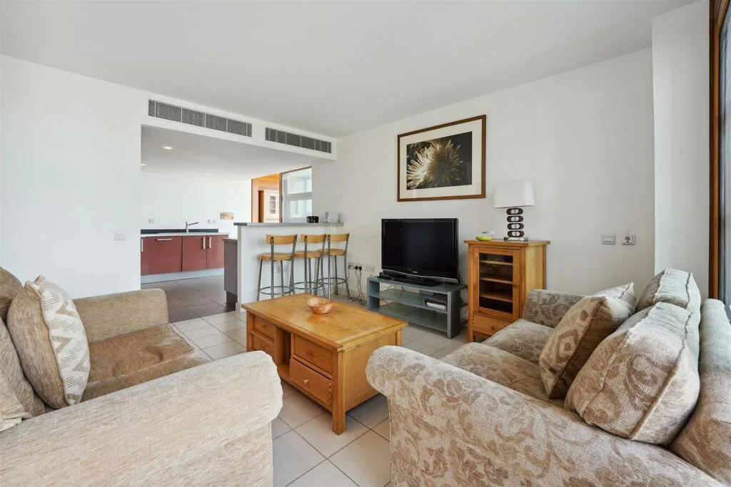 3 bedroom apartment for rent