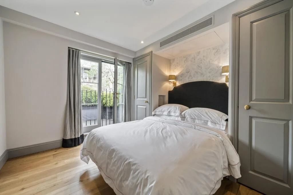5 bedroom terraced house for rent