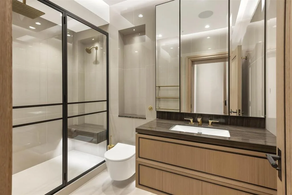 3 bedroom flat for rent