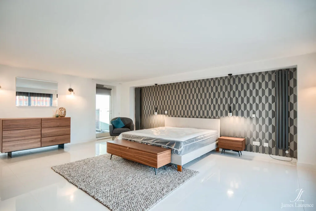 2 bedroom penthouse for rent