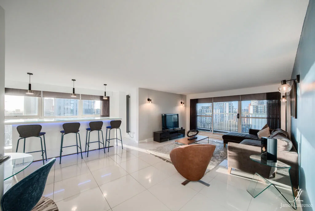 2 bedroom penthouse for rent
